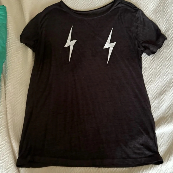 Chaser black double lightening bolt t shirt size medium EDGY FEMININE - Picture 1 of 7